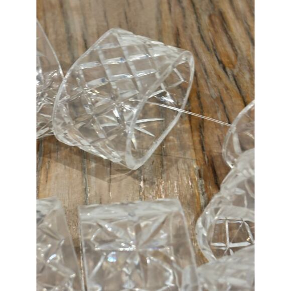 Vintage Clear Acrylic Napkin Rings – Set of 8 Made in Hong Kong - Picture 3 of 6